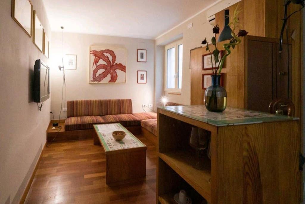 Apartament Il Velarium Del Colosseo Rzym Zewnętrze zdjęcie